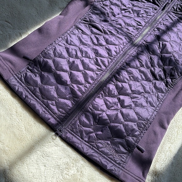 L.L.Bean Plum Quilted Lightweight Vest – Size XS | Cozy Layers | Fall Winter - Picture 3 of 8